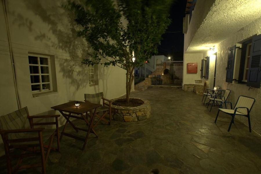 Aphrodite Hotel & Apartments Chora Eksteriør billede